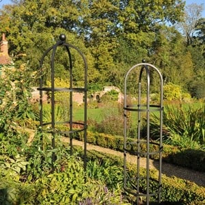 Harrod Steel Round Obelisks Matt Black