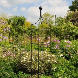 Harrod Vintage Square Wire Obelisk