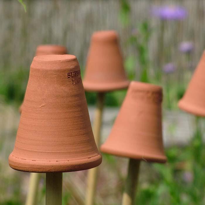 Terracotta Flowerpot Cane Toppers (set of 5) Harrod Horticultural (UK)