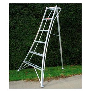 Niwaki Tripod Ladder