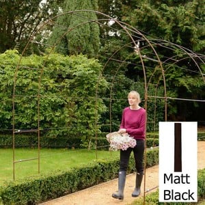 Harrod Linked Vintage Wire Arches - Matt Black