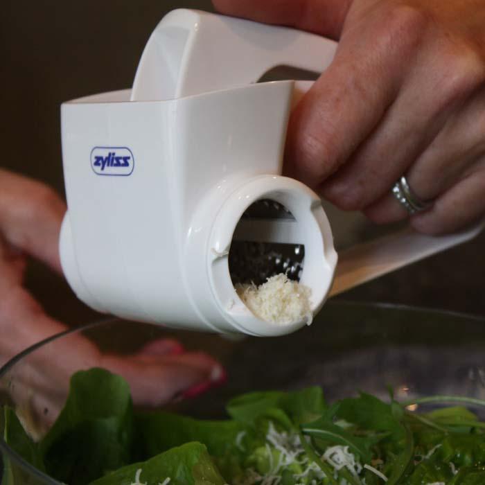 Zyliss¨ Classic Cheese Grater Harrod Horticultural (UK)