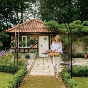 Roman Half Lattice Standard Garden Arch