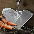 Sneeboer Heart Shaped Trowel