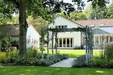 Traditional Single Hoop Arch