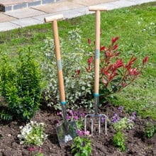 Children's Garden Spade - Growing Gardeners Range by Burgon & Ball Children's Garden Spade - Growing Gardeners Range by Burgon & Ball