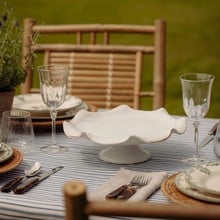 Claudia Wavy Cake Stand - White