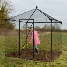 Harrod Decorative Pyramid Roof Cage