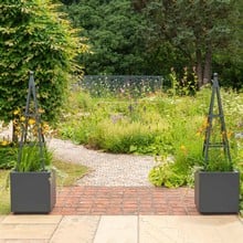 Harrod Obelisk Planter