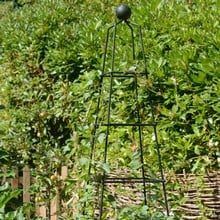 Harrod Pyramid Wire Obelisks - Ground Inserted Version