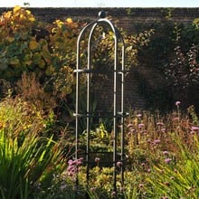 Harrod Steel Grand Round Obelisk - Matt Black