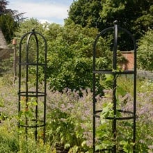 Harrod Steel Grand Round Obelisk - Matt Black