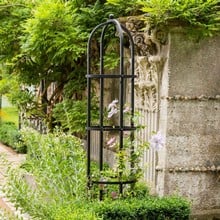 Harrod Steel Round Obelisks - Matt Black