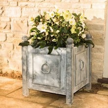 Harrod Traditional Steel Planters