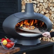 Large Outdoor Grill Forno with Table