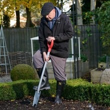 Root outlet assassin shovel
