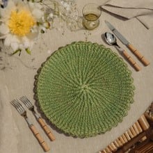 Scalloped Abaca Placemat - Fern