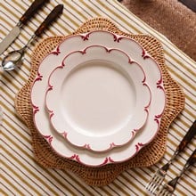 Scalloped Rattan Placemat - Natural