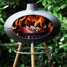 Small Outdoor Grill Forno with Tripod Stand