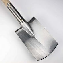 Sneeboer Border Spade with Steps and D-Handle Sneeboer Border Spade with Steps and D-Handle