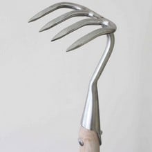 Sneeboer Narrow Long Handled Rake Sneeboer Narrow Long Handled Rake