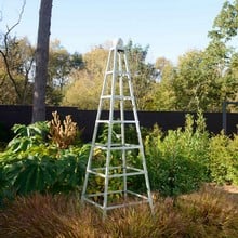 Steel Grand Pyramid Obelisk - Lichen Green