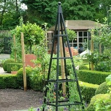 Steel Pyramid Obelisks - Matt Black