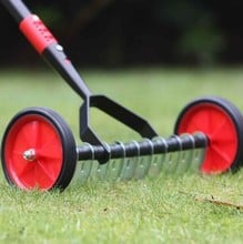 Wheeled Lawn Scarifier