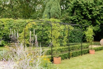 Harrod Ellipse Garden Pergolas