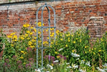 Southwold Grand Round Steel Obelisk