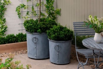 Southwold Round Planters