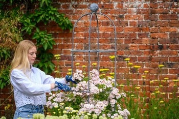 Southwold Wire Round Obelisk Southwold Wire Round Obelisk