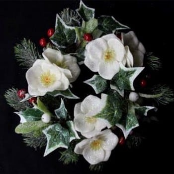Christmas Rose Mini Wreath by Gisela Graham