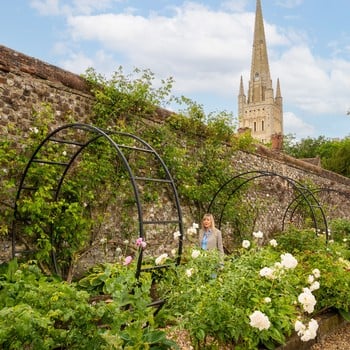Harrod Moon Gate Arch