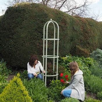 Harrod Steel Round Obelisks - Lichen Green