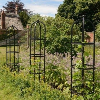 Harrod Steel Round Obelisks - Matt Black