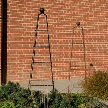 Harrod Vintage Pyramid Wire Obelisks