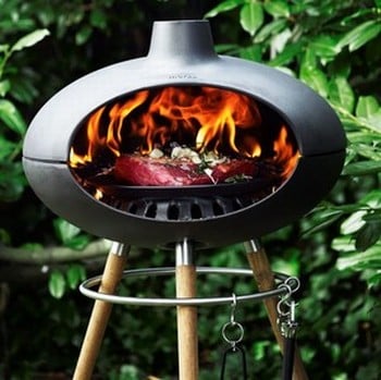Small Outdoor Grill Forno with Tripod Stand