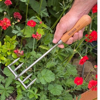 Sneeboer Hand Rake