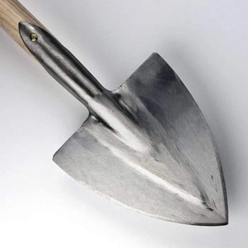 Sneeboer Pointed Spade with D-handle Sneeboer Pointed Spade with D-handle