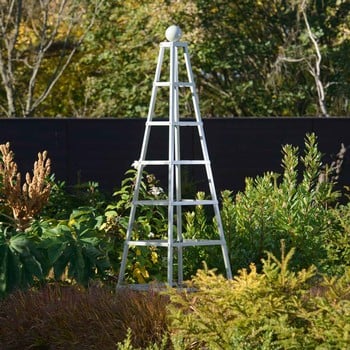 Steel Grand Pyramid Obelisk - Lichen Green