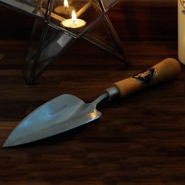 Short Fat Trowel by Sneeboer