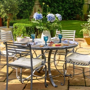 Southwold 1.3m Round Dining Table Sets
