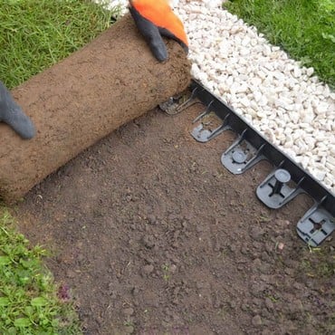 Stella Black Flexible Lawn Edging Stella Black Flexible Lawn Edging