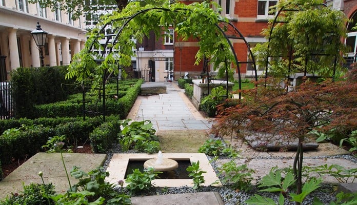 Harrod Roman Rose Arch Gazebo, Kings Landscapes - Central London Harrod Roman Rose Arch Gazebo, Kings Landscapes - Central London