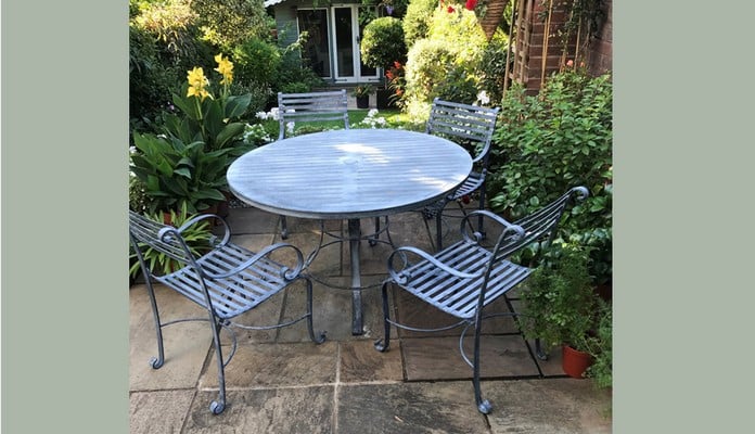 Southwold 1.3m Round Dining Table Set, Mrs Turner