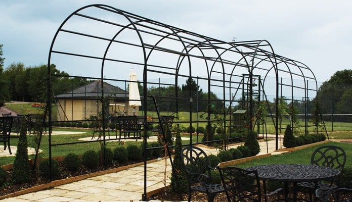 Roman Bisecting Pergola Two Way 1