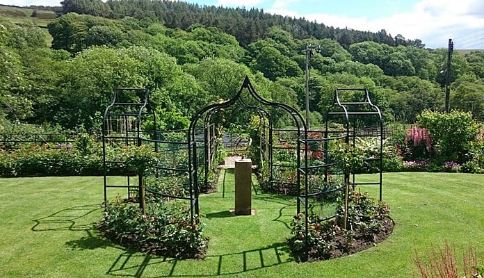 Ogee Arches, Curved Fence and Pergola 1