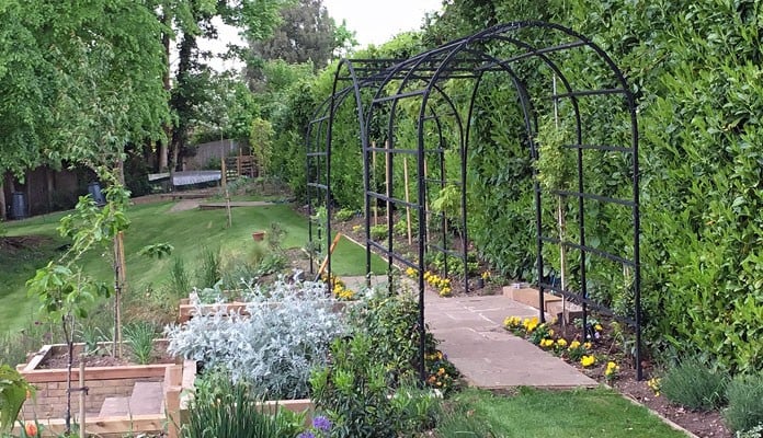 Roman Bisecting Pergola Above Ground Spring 4