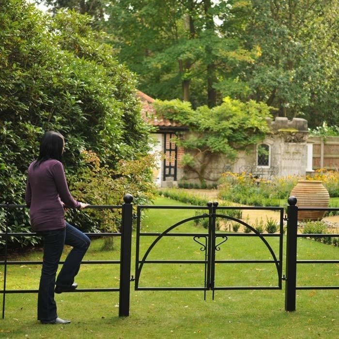 Estate Fencing & Gate with 10 year Guarantee Harrod Horticultural